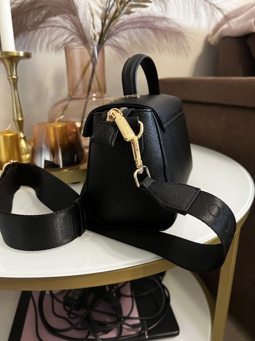 Дамска черна малка чанта