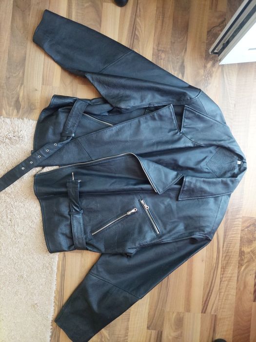 Geaca de piele naturala ideal moto,chopper,rock sau de strada ,XL