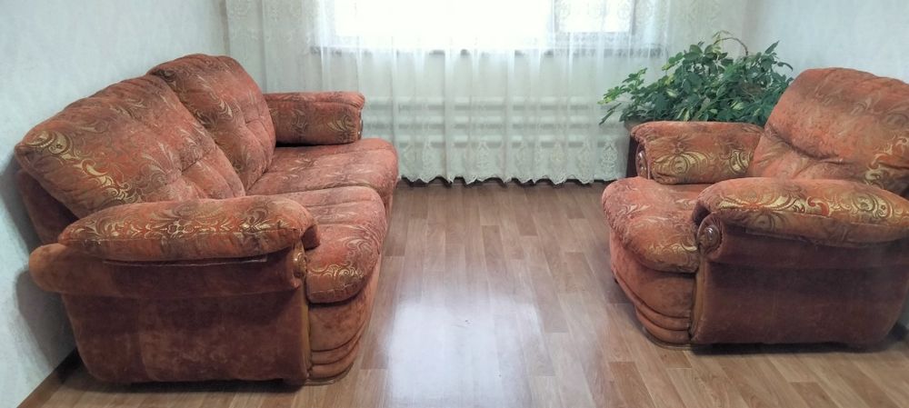 Продам мягкую мебель Потютьков -диван+кресло 150000 тенге