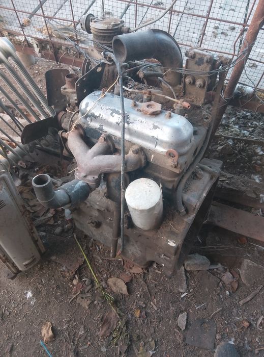 Motor de tractor445