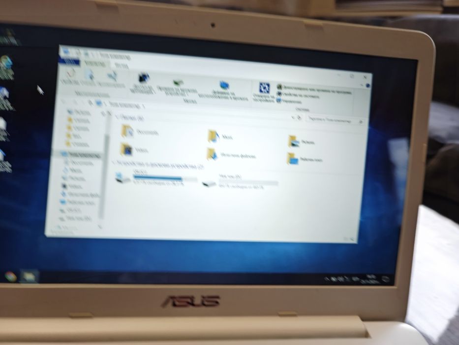 Laptop Лаптоп ASUS 14 inch Е 402М 500 HDD+SSD бял