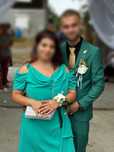 Costum bărbați verde ; Rochie nuntă verde- pret negociabil