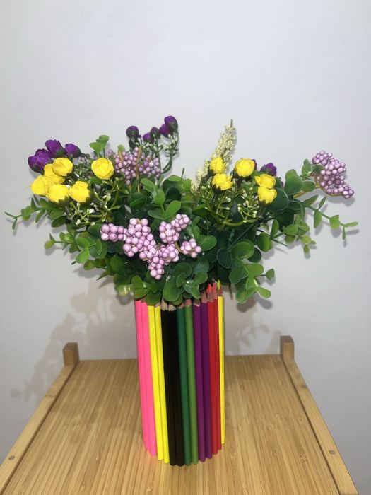 Aranjament cu creioane