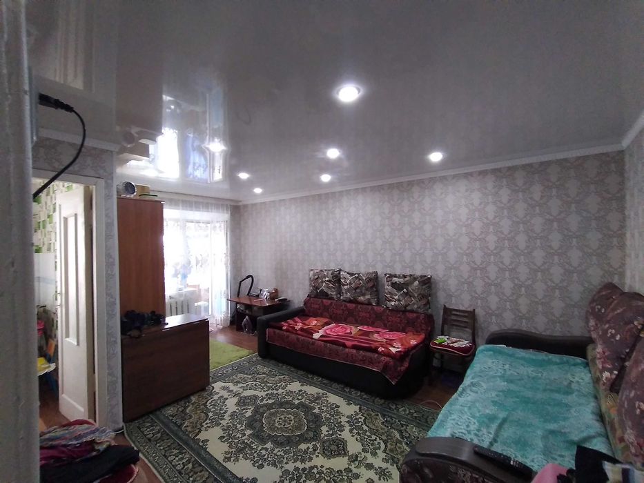 продам 1комнатную квартиру на юности