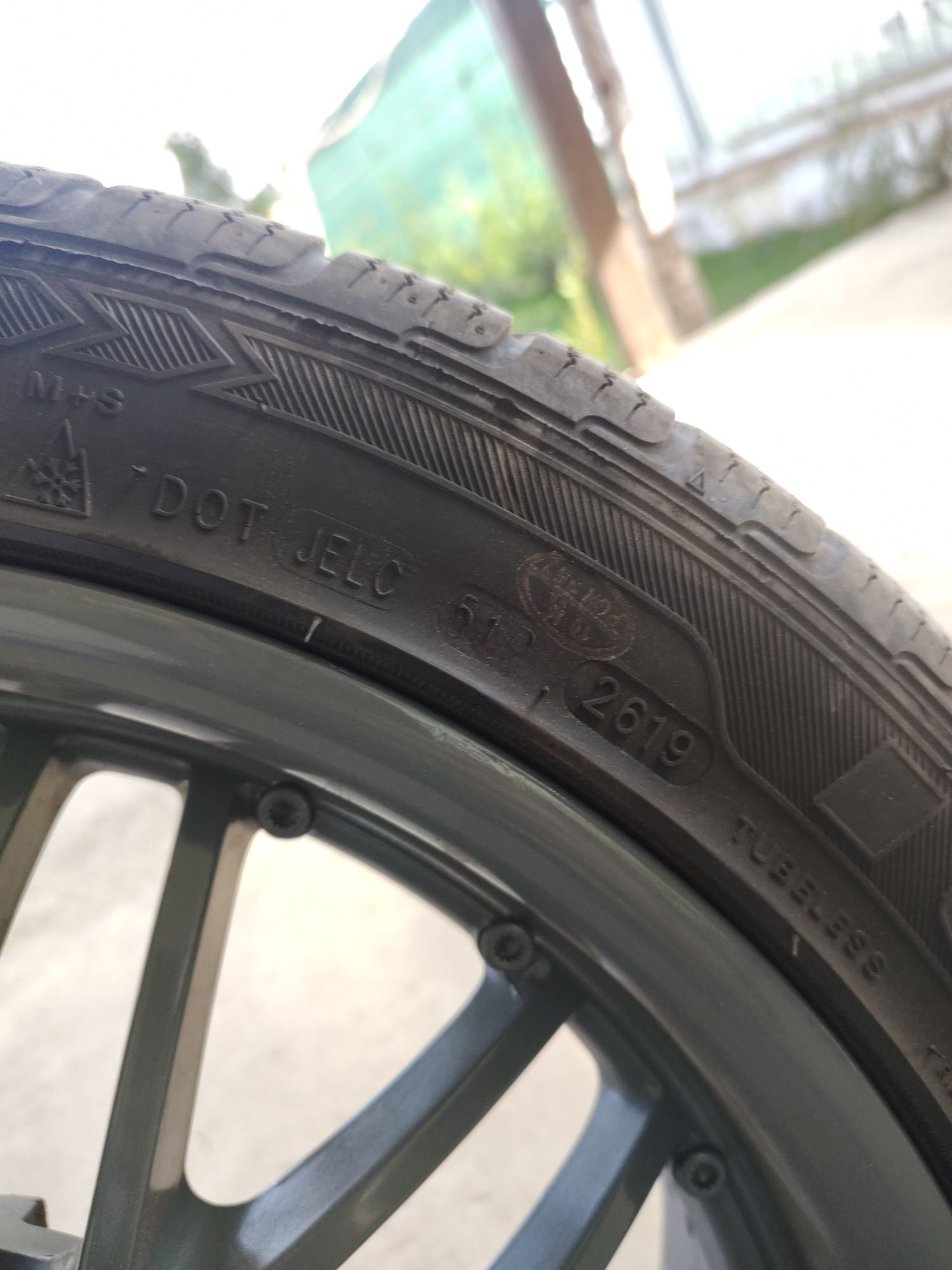 Vând anvelope iarna 245/40r18 275/40r18