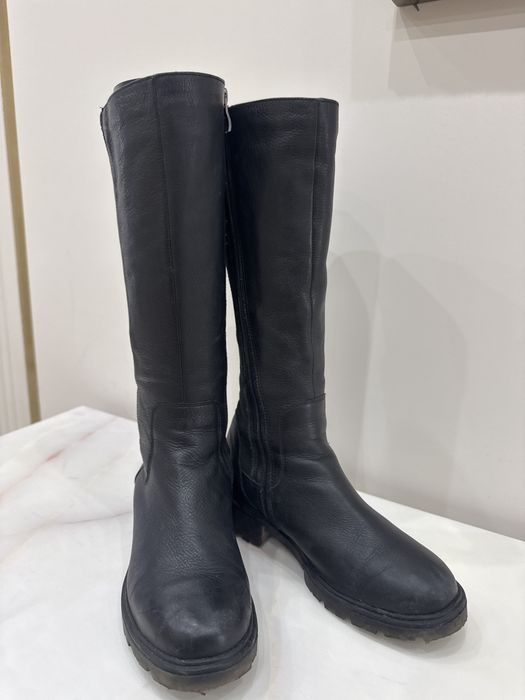 Кожанные длинные сапоги Италия, размер 37