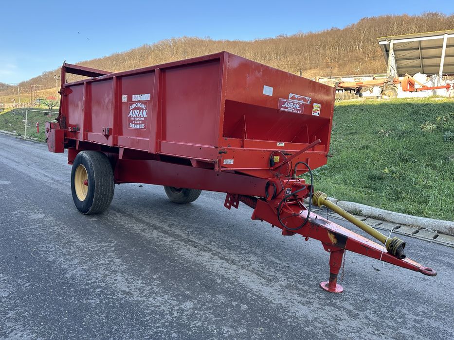 Mig ,remorca de imprastiat gunoi Gilibert 7 tone