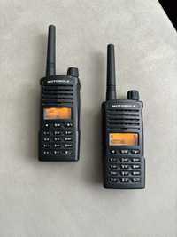 Statii radio walkie talkie Motorola xt600d