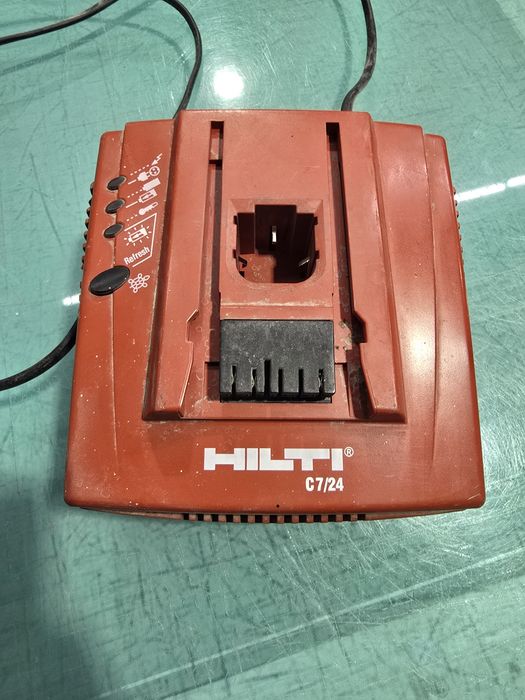 Зарядно за Hilti