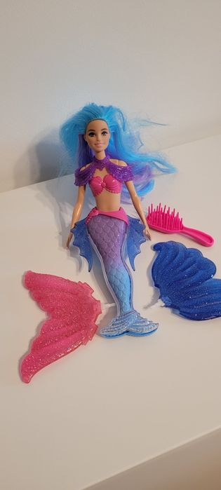 Barbie Sirena Malibu Roberts 30cm +  dulap barbie