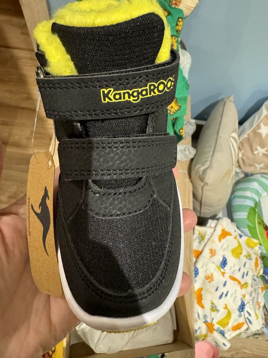 Нови боти KangaRoos 25 размер водоустойчиви с дебела вата