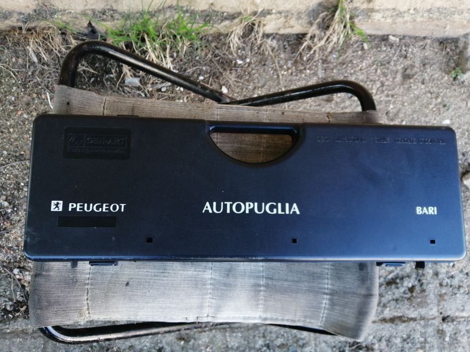 Оригинален авариен триъгълник на Пежо