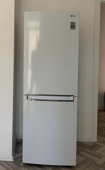 Холодильник LG новый