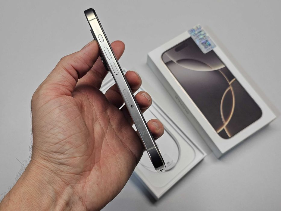ПРОДАМ iPhone 16 PRO (128GB) Natural Titanium/ SIM. Практический НОВОЕ