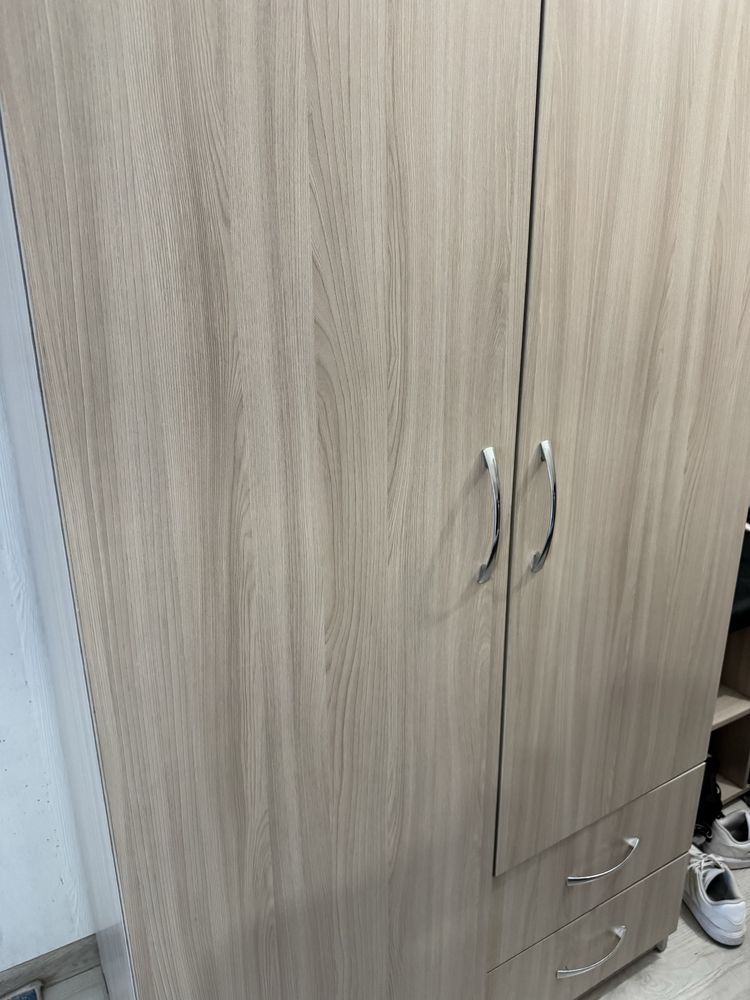 Продам шкаф для одежды