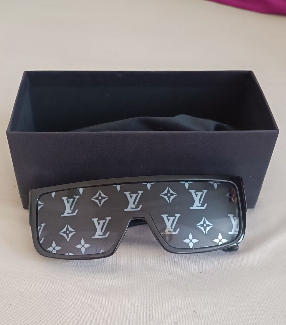 Ochelari de soare Louis Vuitton si D&G