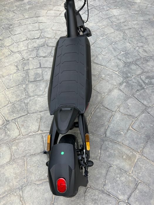 Мощна електрическа тротинетка T8 - 1000W 48V/15Ah