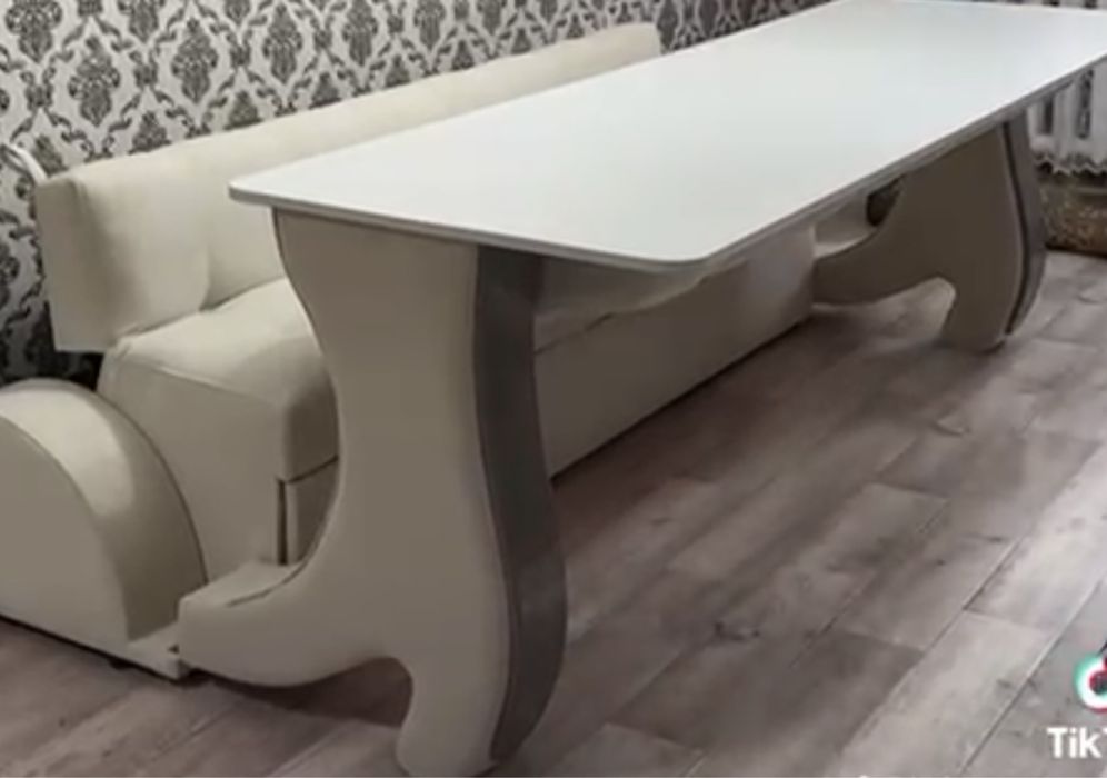 Продается диван стол раздвижной