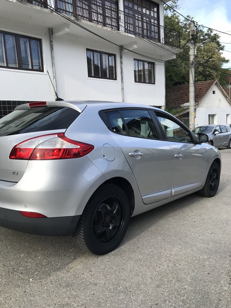 Renault megane 07 2013 Dci