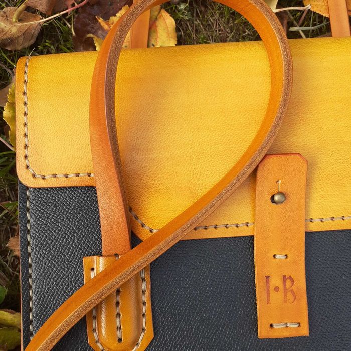 Geantă de piele naturală - full grain, poseta pentru femei.