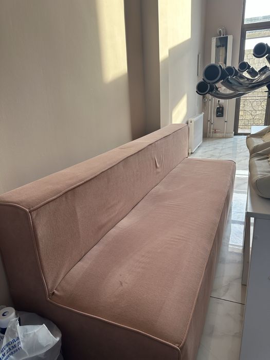 Диван с рабочей зоной