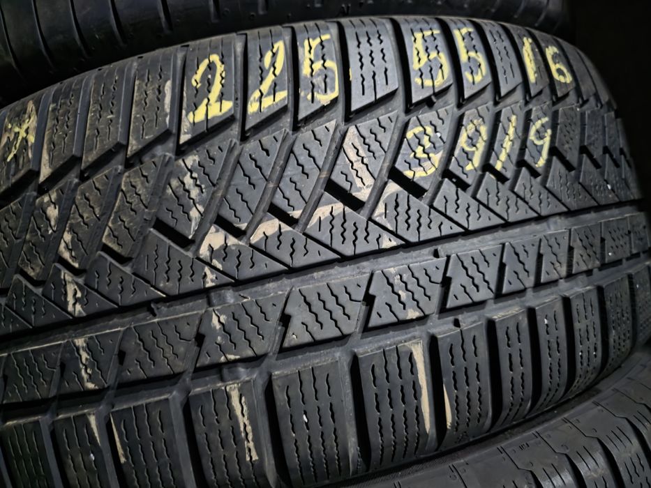 4бр Зимни гуми 225 55 16 - Continental