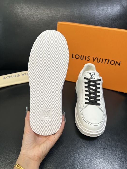 Adidasi Louis Vuitton , pe comanda , calitate premium , noi , 42