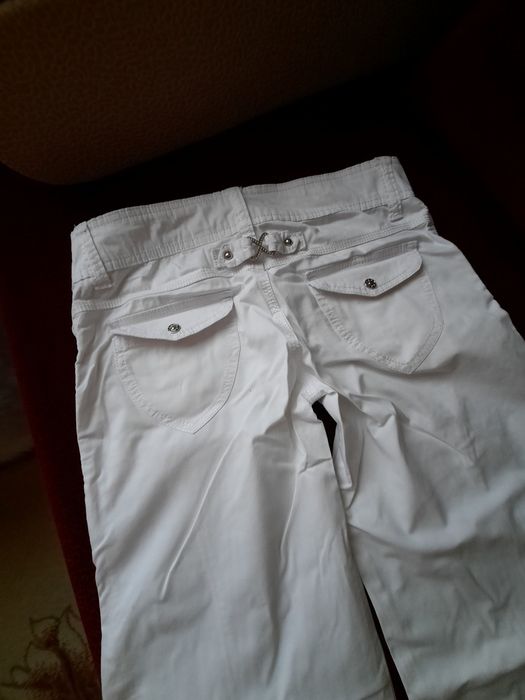 Брюки белые. продам