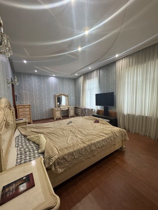 Сдаётся Дом под детский сад 12 соток 12комнат Вдоль дороги. Зенит