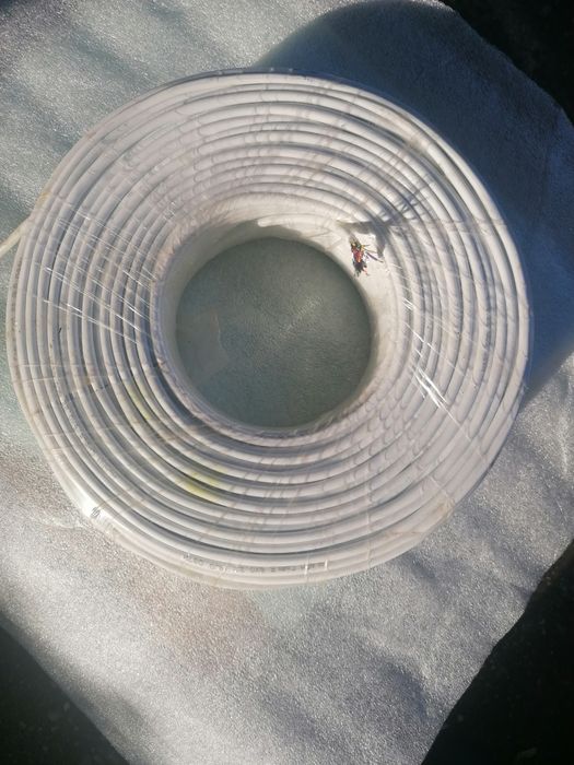 Cablu boxe, cablu alarmă, difuzor.