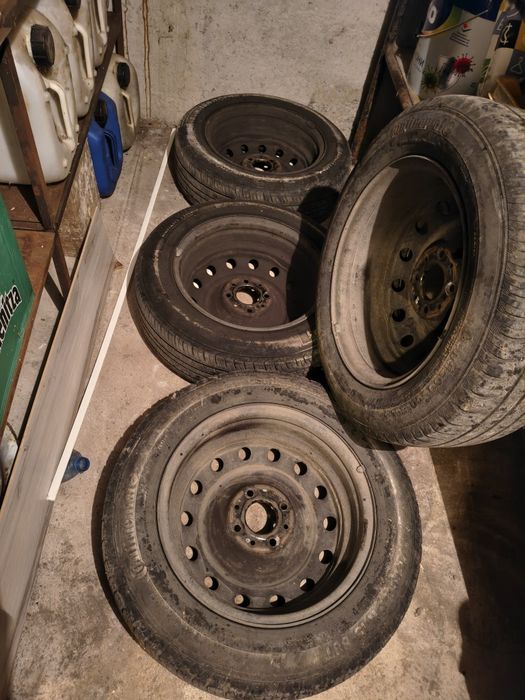 Железни джанти с гуми