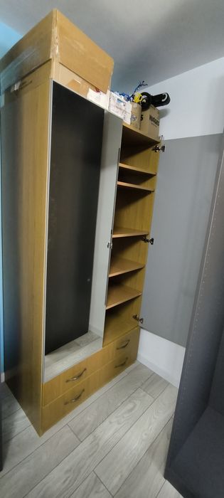 Vand dulap haine Ikea