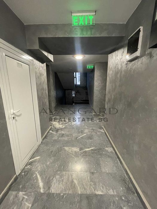 Продава се Тристаен апартамент в Пловдив, Христо Смирненски - 113 кв.м за 1560 €/кв.м - Снимка #14