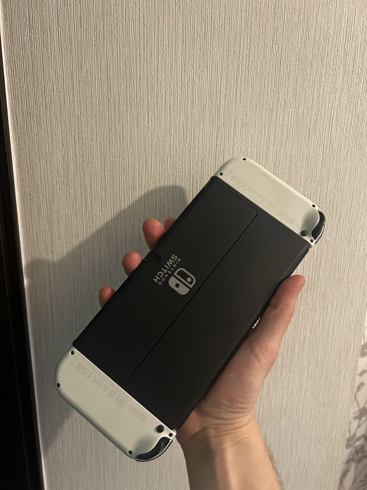 Продам nintendo switch oled 128gb флешка