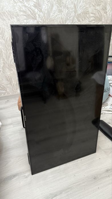 Продам телевизор Sony KDL (48”) Full HD , кронштейн+полка