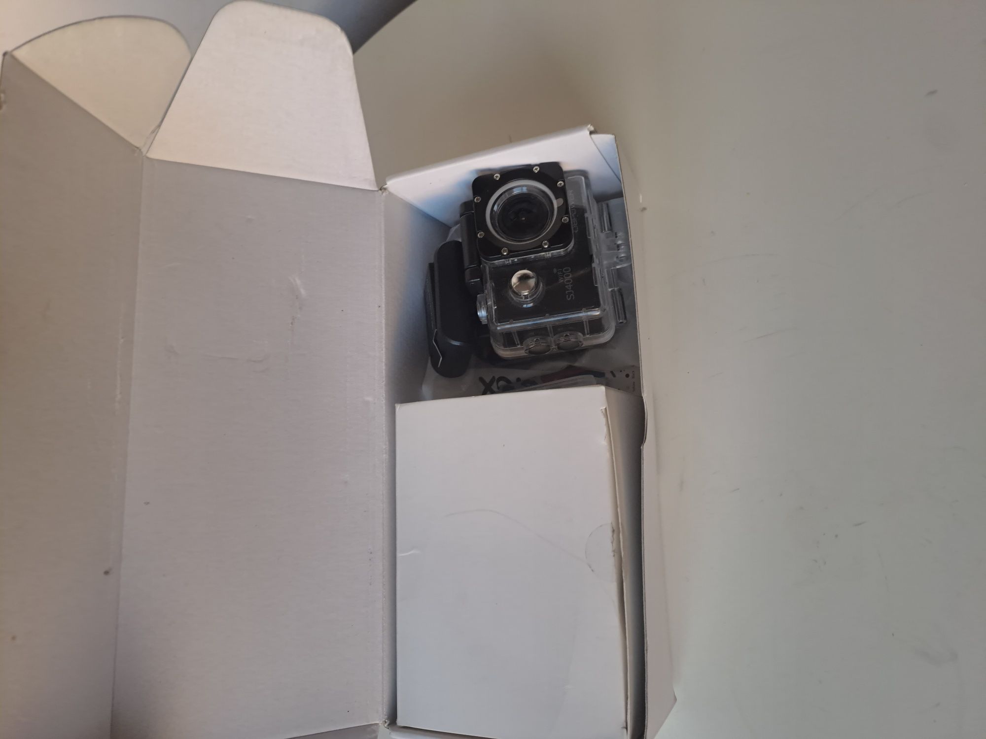 Vand camera actiune