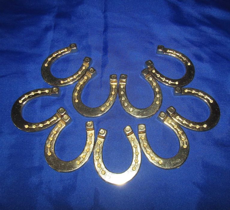Бронзови подкови за късмет, нови