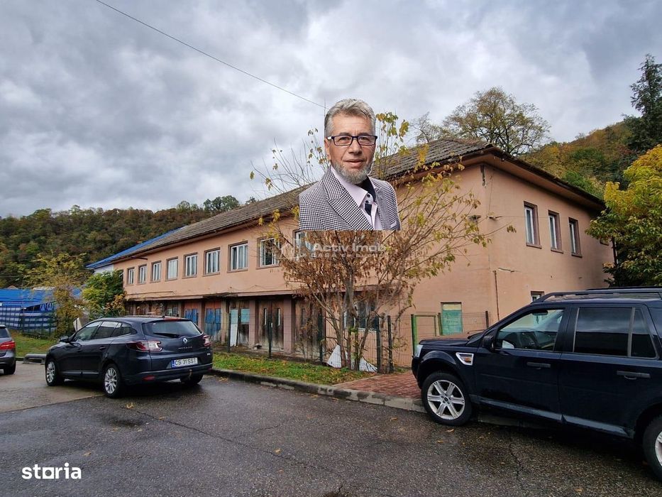 Resita CHIRIE Central, 785 mp. Parter, Etaj 1