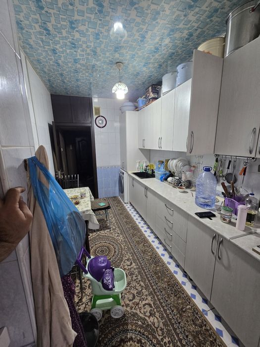 Чилонзор 24 квартлда 3 хонали уй