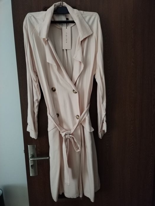 Trench ,pardesiu subțire ,primăvara nou