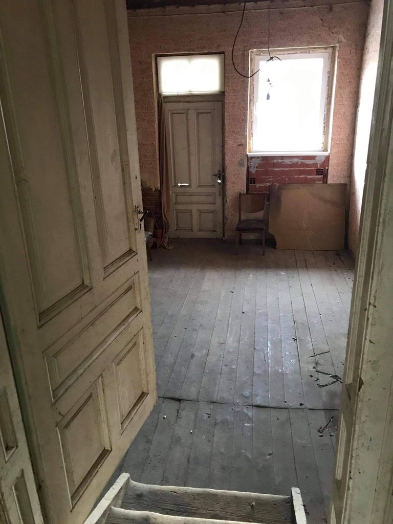Продава се Къща в Дупница - 240 кв.м за 113 €/кв.м - Снимка #7