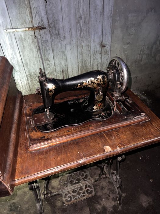 Masina de cusut Vintage