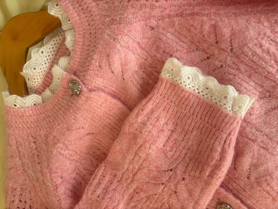 Дамска жилетка в бебешко розово
