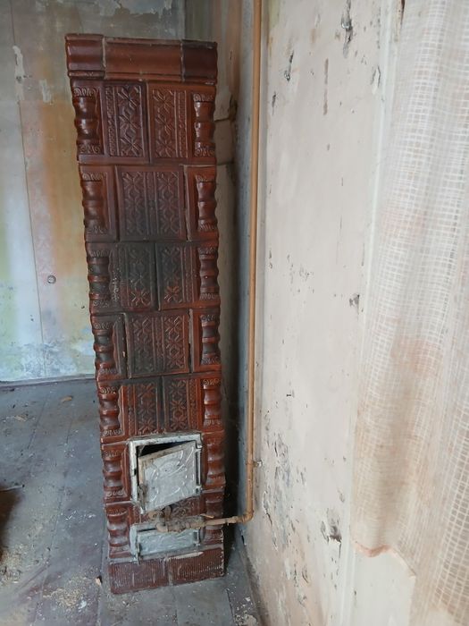 Vând  sobă  teracotă  nedemontata