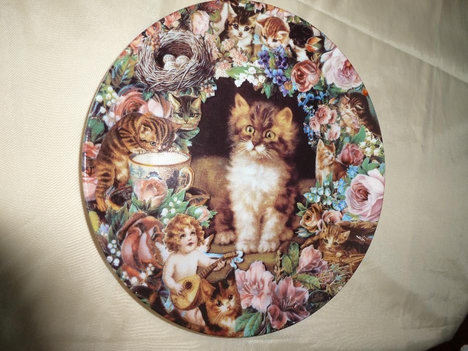 колекционерски декоративни порцеланови чинии