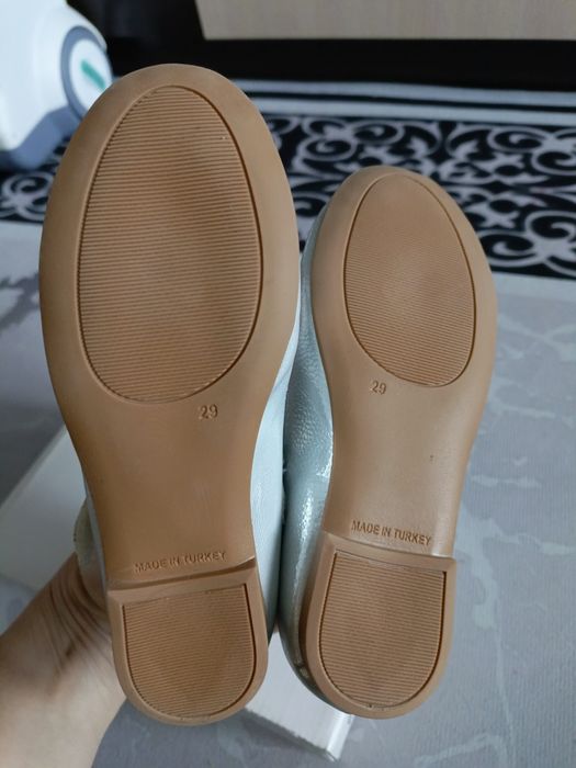 Продам туфли на девочку