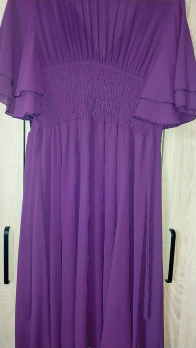 Rochie eleganta cu elastic pe spate