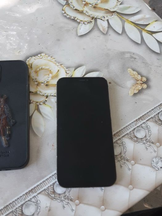 Iphone 12 pro  sotiladi