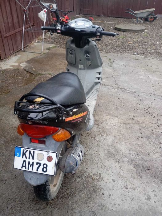 De vânzare scuter de 100