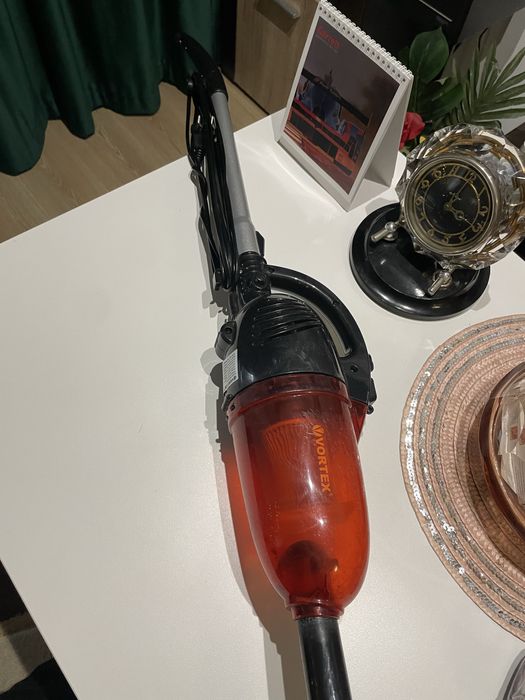 Aspirator vertical 2 in 1 VORTEX 1.3L, 600W